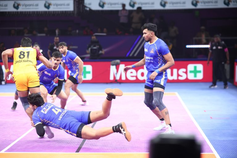 Pawan, Arjun star as Tamil Thalaivas secure close 38-35 win over Telugu Titans in exciting Season 12 Opener